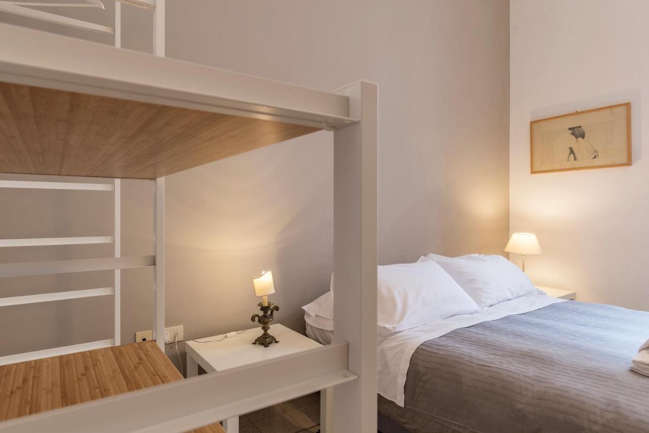 Elizabeth House * Roma