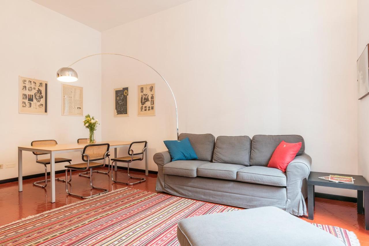 Elizabeth House * Roma