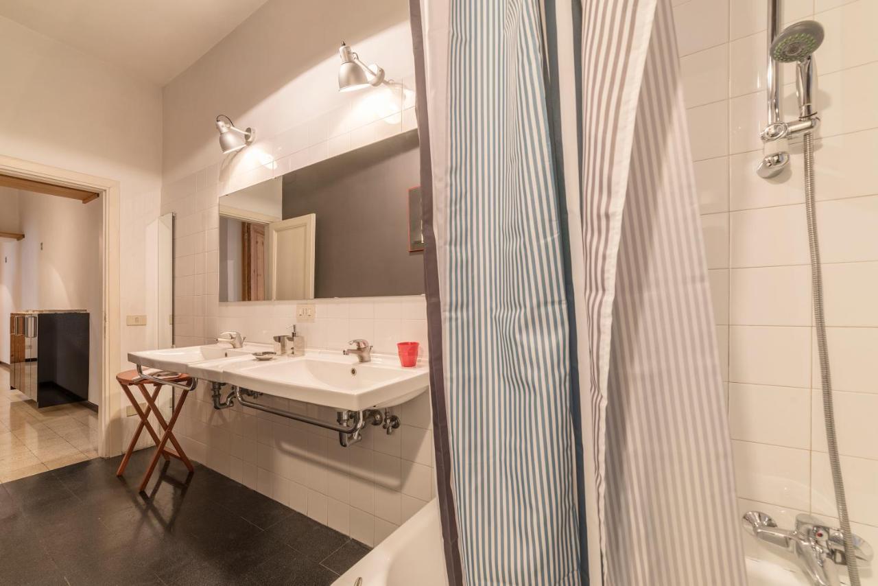 Elizabeth House * Roma